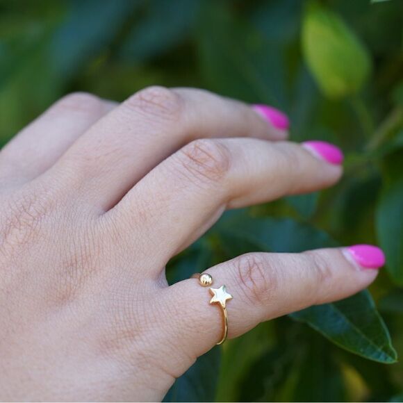14k Solid Gold Star Ring | Birthday Gift | Everyday Jewelry | Minimal Jewelry | - Picture 6 of 6
